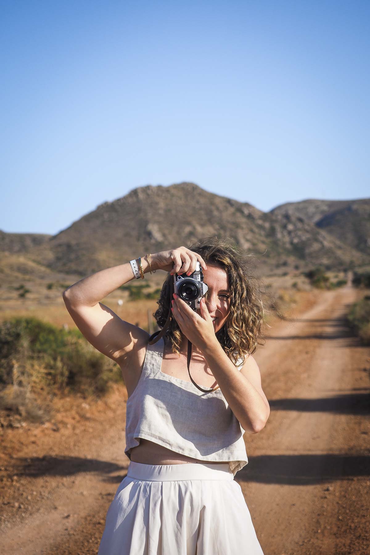 Qué cámara uso para viajar y grabar vídeos (mi equipo completo)